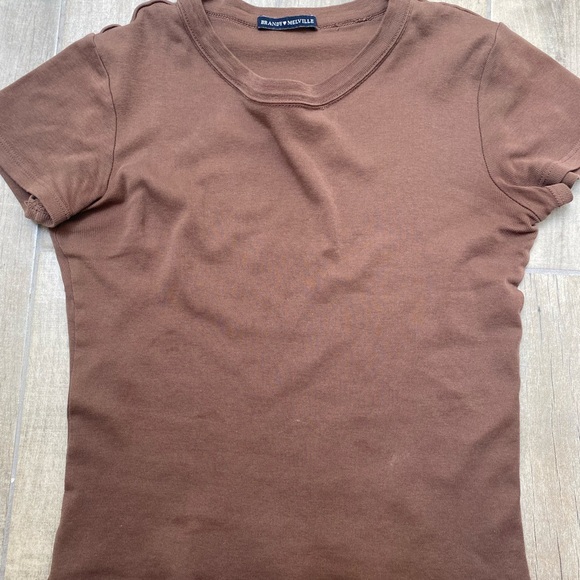 Brandy Melville short sleeve t shirt. Fits a size small - Picture 1 of 2